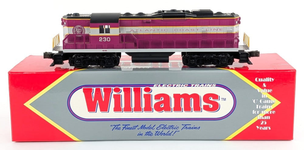 Williams GP-9 Atlantic Coast Line Dummy Locomotive Cab #230 (1 of 12)