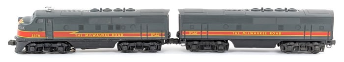 Lionel Milwaukee Road F3 AB Diesel Units