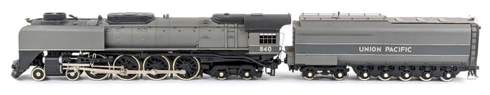 KTM Union Pacific Fef-3 4-8-4 Engine with Tender