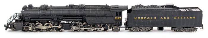 Rivarossi N Scale 2197 2-8-8-2 Locomotive with Tender