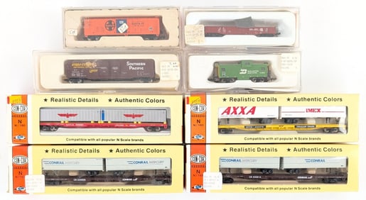 (8) Con-Cor N Scale Train Cars
