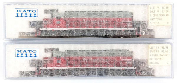 Kato N Scale Burlington Route 875 & 882 Engines
