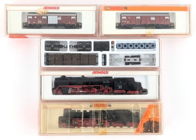 Arnold N Scale Steam Locomotives with Tenders and Train Cars