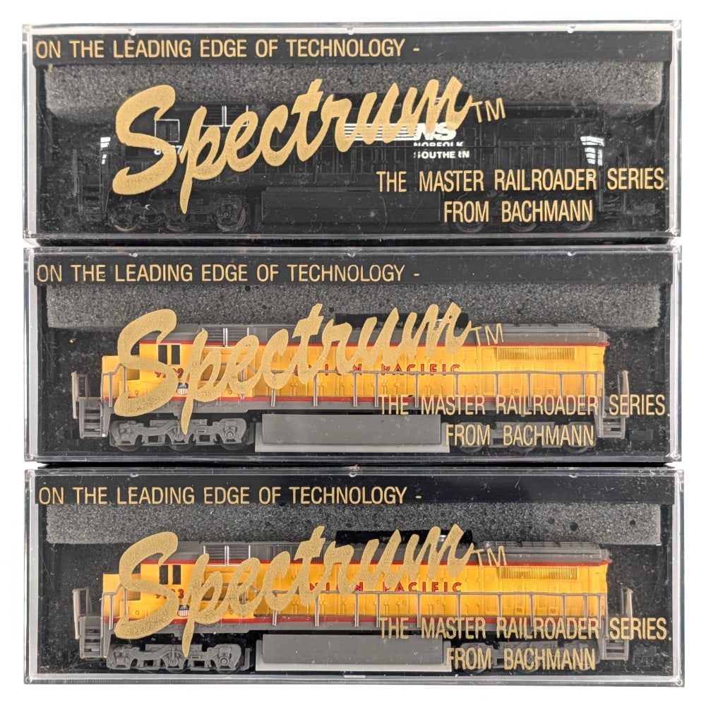 (3) Spectrum N Scale Union Pacific and Norfolk Southern Engines (1 of 4)