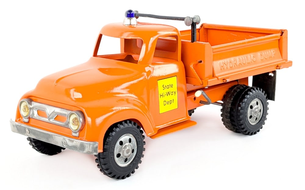 Restored Tonka State Hi-Way Dept. Hydraulic Dump Truck: Restored Tonka State Hi-Way Dept. hydraulic dump truck. The truck has a fair restoration with some scuff marks and edge wear. The hydraulic dump works, but dumps in one rapid motion. Measures approxim