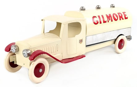 Custom Steelcraft Gilmore Tanker Truck