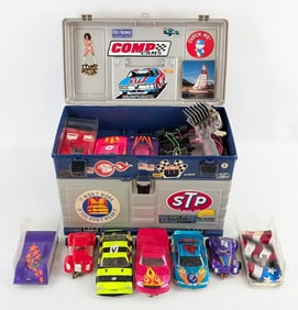 1/24 & 1/32 Scale Slot Cars w/ Carry Case