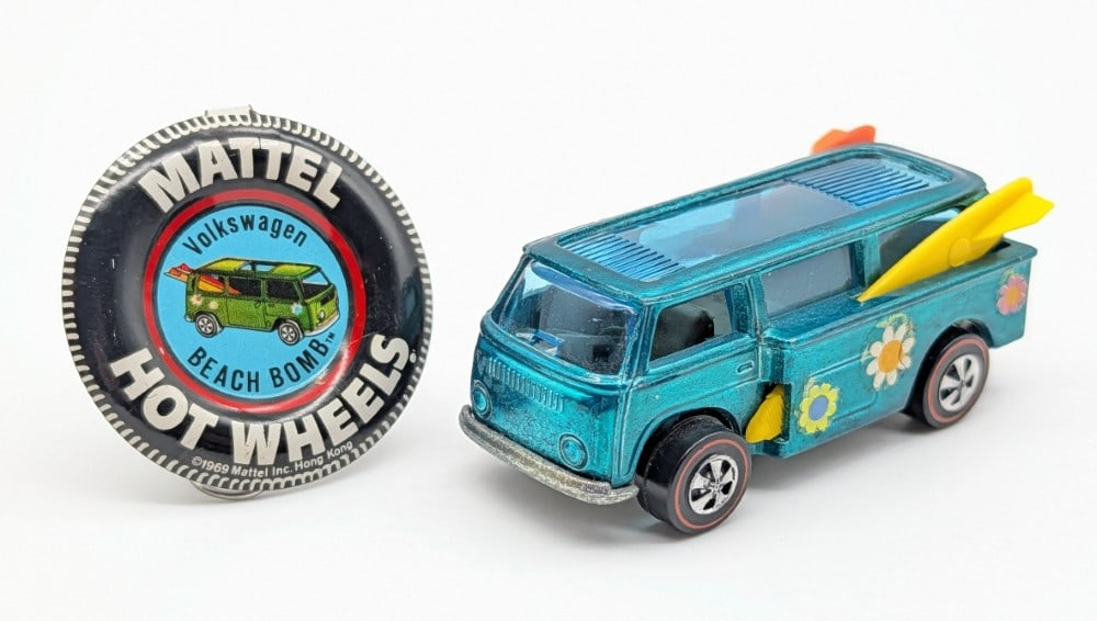 Hot Wheels Redline Aqua Volkswagen Beach Bomb w/ Button (1 of 8)
