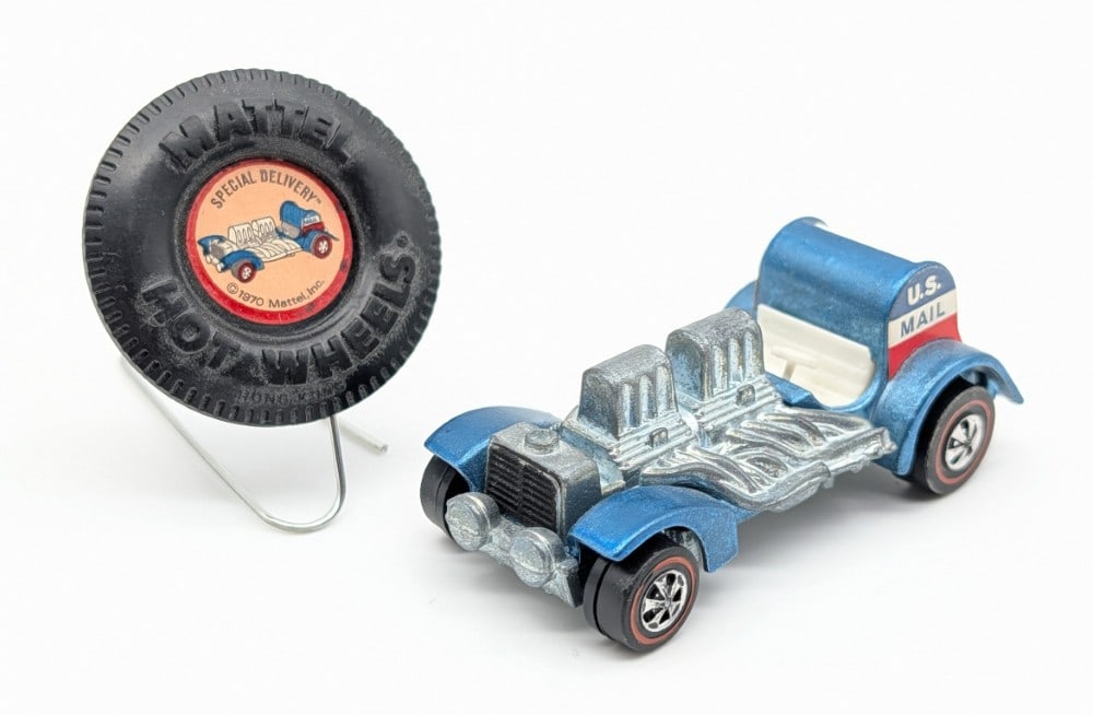 Hot Wheels Redline Light Blue Special Delivery w/ Button (1 of 8)