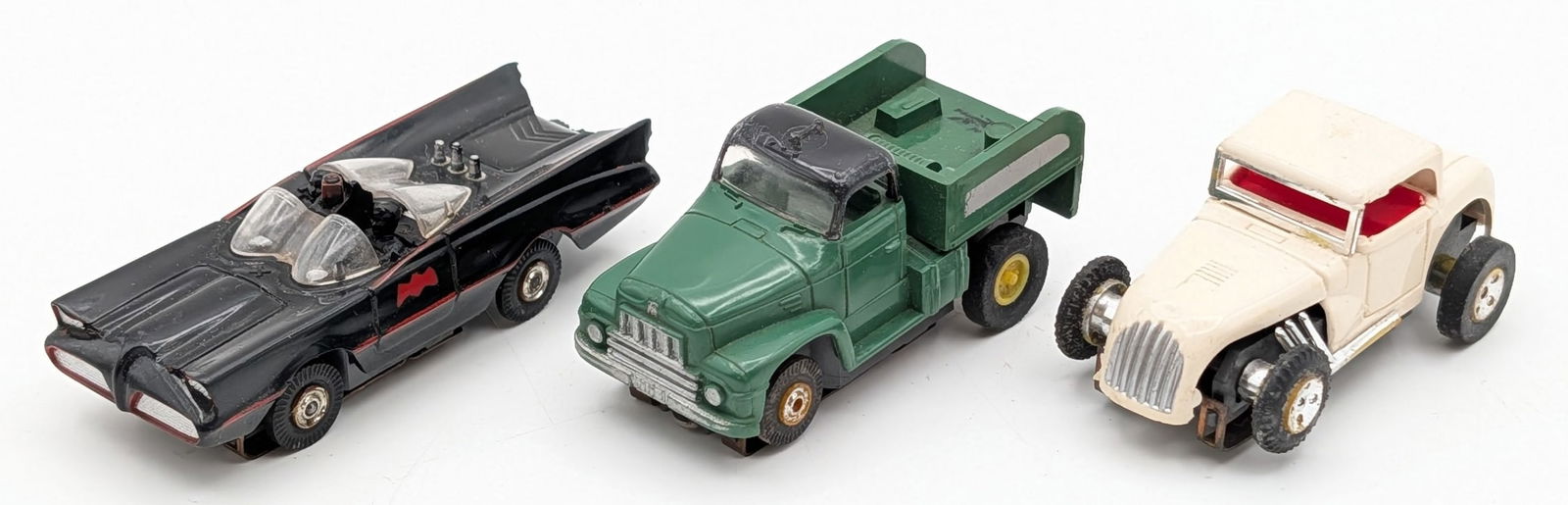 Vintage HO Scale Batmobile, International Harvester Truck, and Hot Rod Slot Cars (1 of 7)