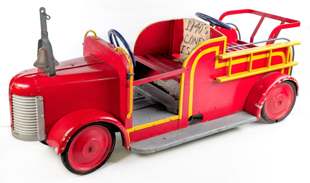 1940's Coney Island Fire Truck Amusement Park Ride (1 of 12)