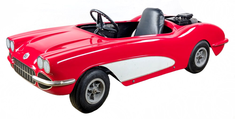 1960's Manco Corvette Go-Kart: 1960's Body style Corvette gas gas go-kart. Manufactured in 1987 by Manco Products out of Fort Wayne Indian. The go-kart is powered by a 3hp Briggs and Stratton engine and was running / driving in the