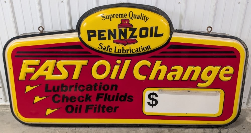 6ft Vintage Pennzoil Fast Oil Change Lighted Embossed Lexan Sign: Large vintage single sided vacuum formed embossed lexan Pennzoil Fast Oil Change lighted advertising sign. It features an embossed vacuum formed Lexan face and metal housing /can. Appears to be in