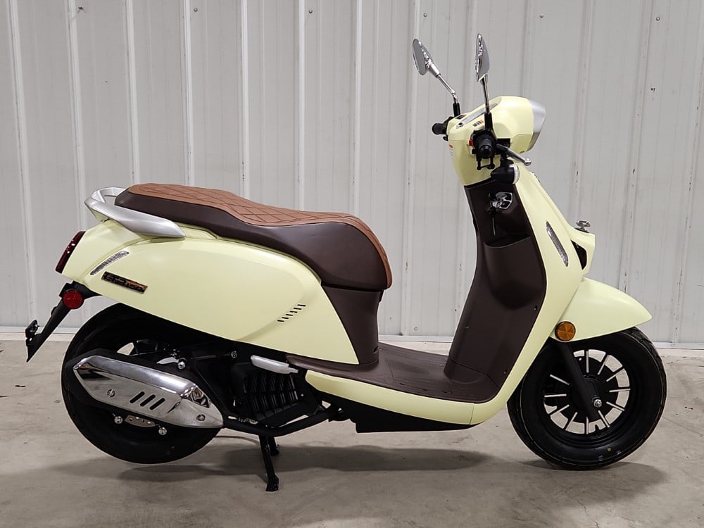 QJ motors LTR 150 Moped - 14
