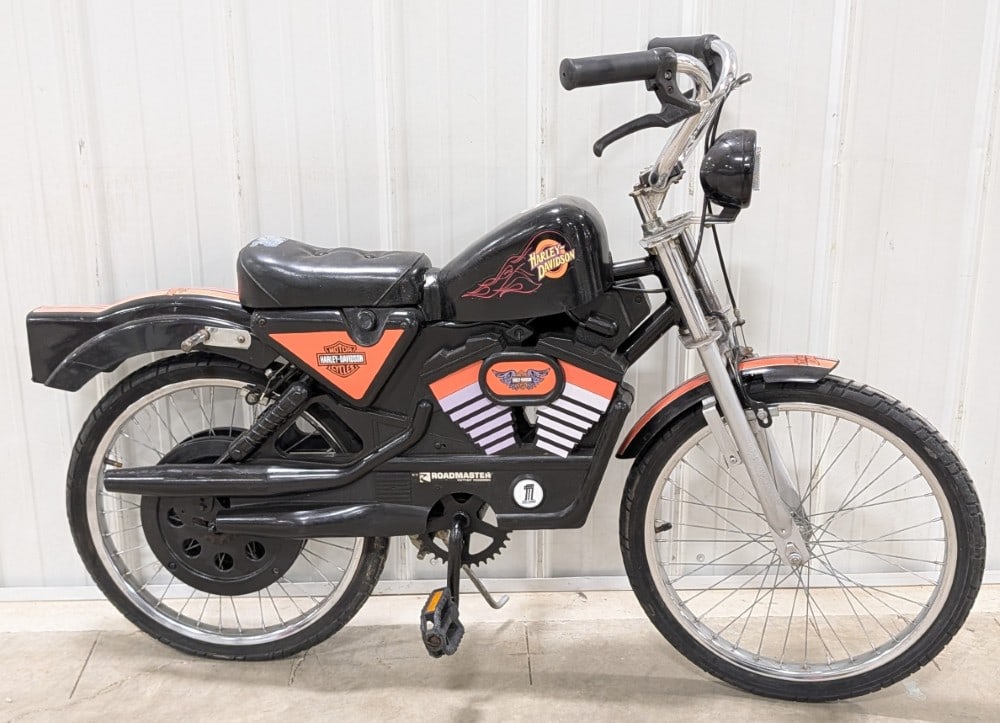 AMF Roadmaster 1903 Harley-Daivdson Motorcycle Bicycle: AMF Roadmaster 1903 Blackhawk Harley-Davidson motorcycle bicycle. The bicycle is pedal powered with a plastic cast engine. The bicycle has some scuff marks, wear to the decals, and light wear from