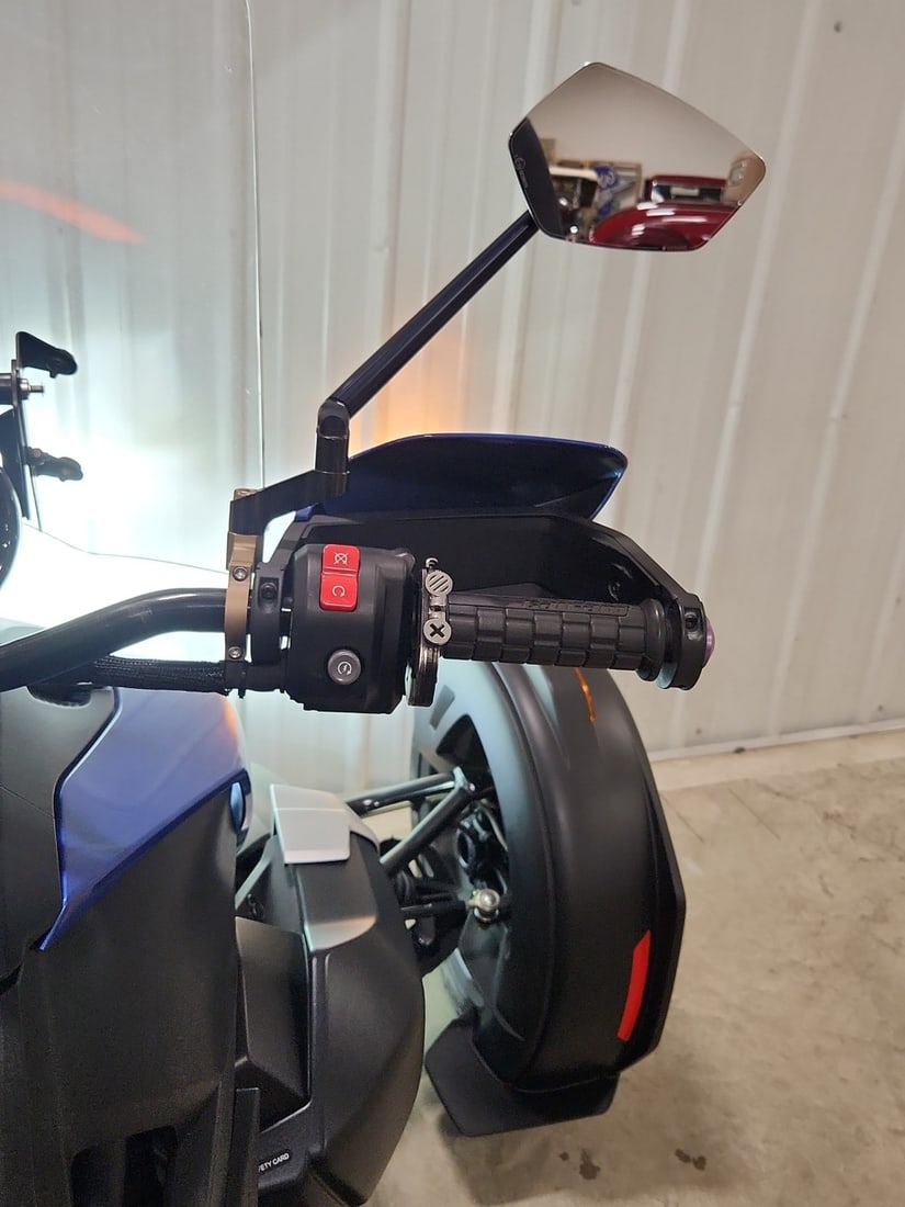 Can-Am Ryker 900 - 15