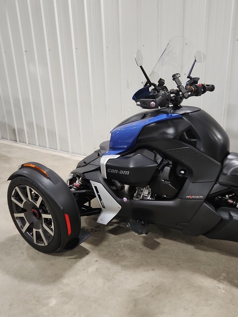 Can-Am Ryker 900 - 5