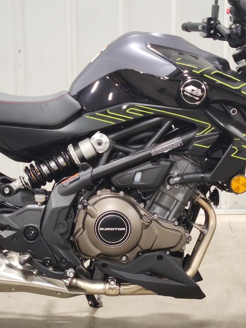 2023 QJ Motor SRK 400 Motorcycle - 19