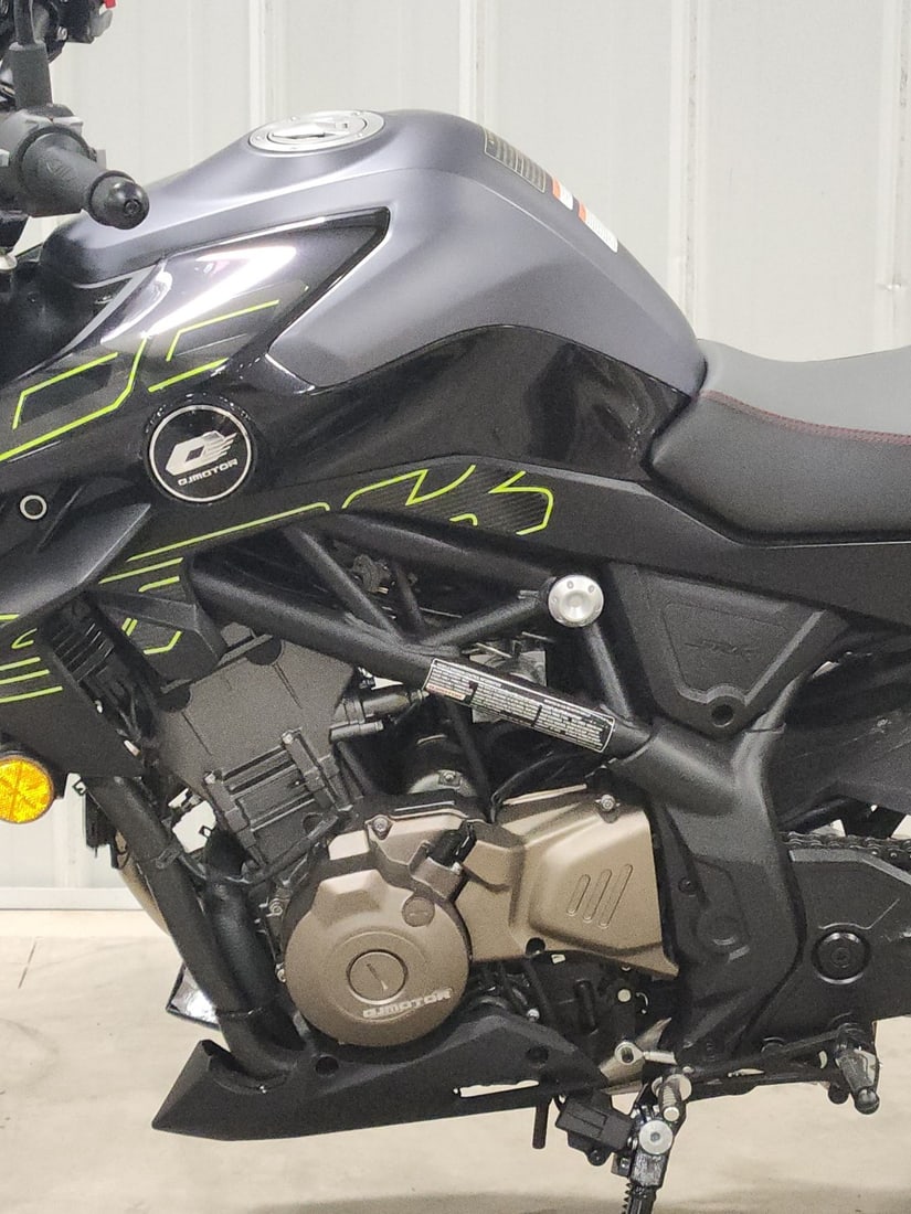 2023 QJ Motor SRK 400 Motorcycle - 4