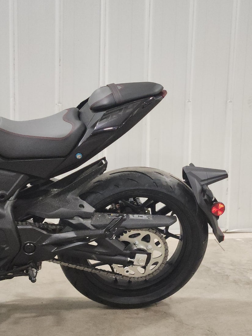 2023 QJ Motor SRK 400 Motorcycle - 5