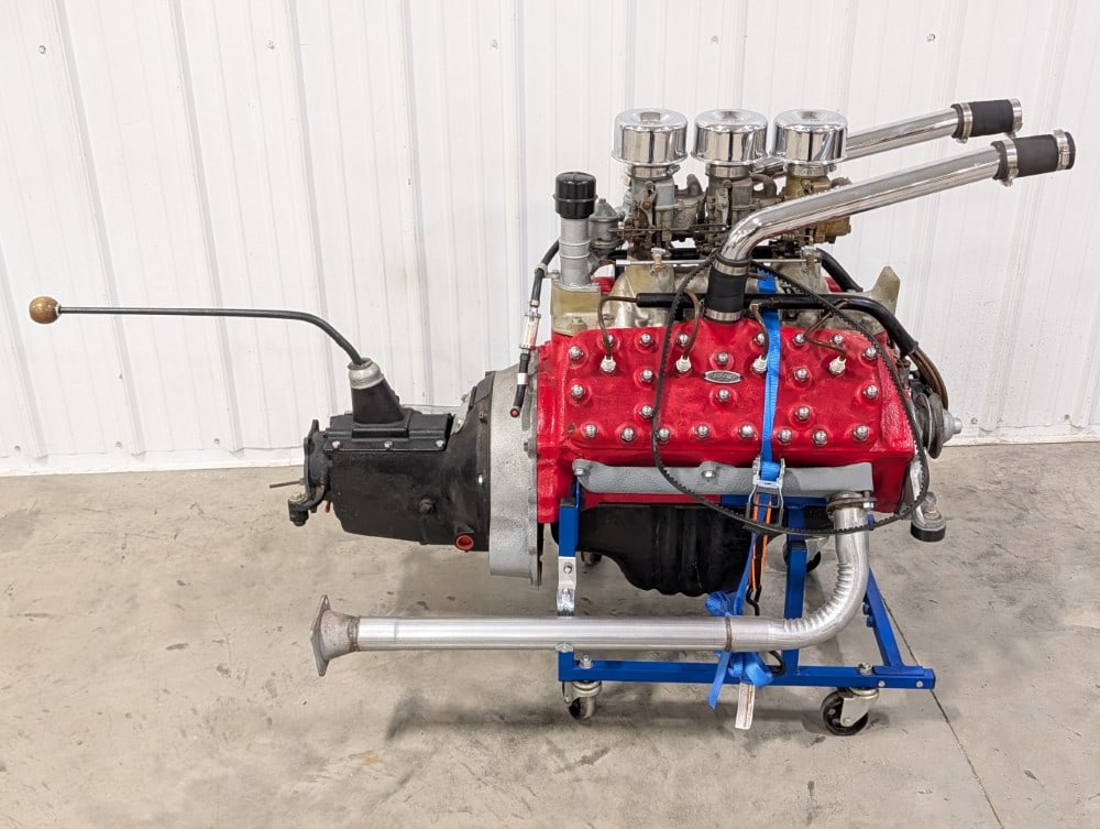 Mockup Ford Flathead V8 Engine: Mockup Ford Flathead V8 engine. The engine features triple deuce carbs and also has some original parts.