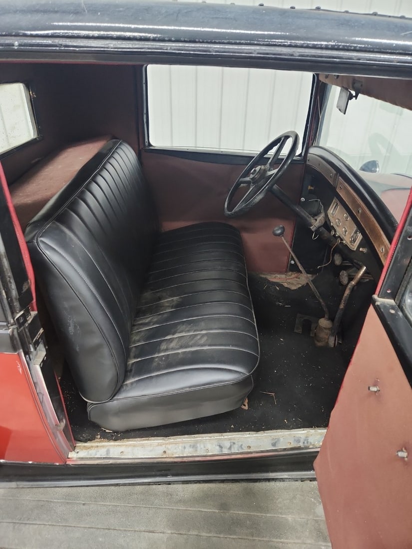 1930 Chrysler 66 Coupe - 17