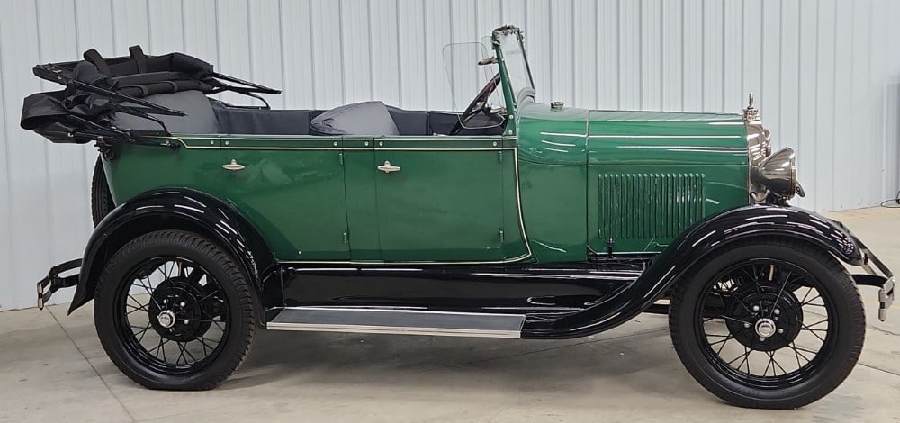 1929 Ford Model A Phaeton - 12