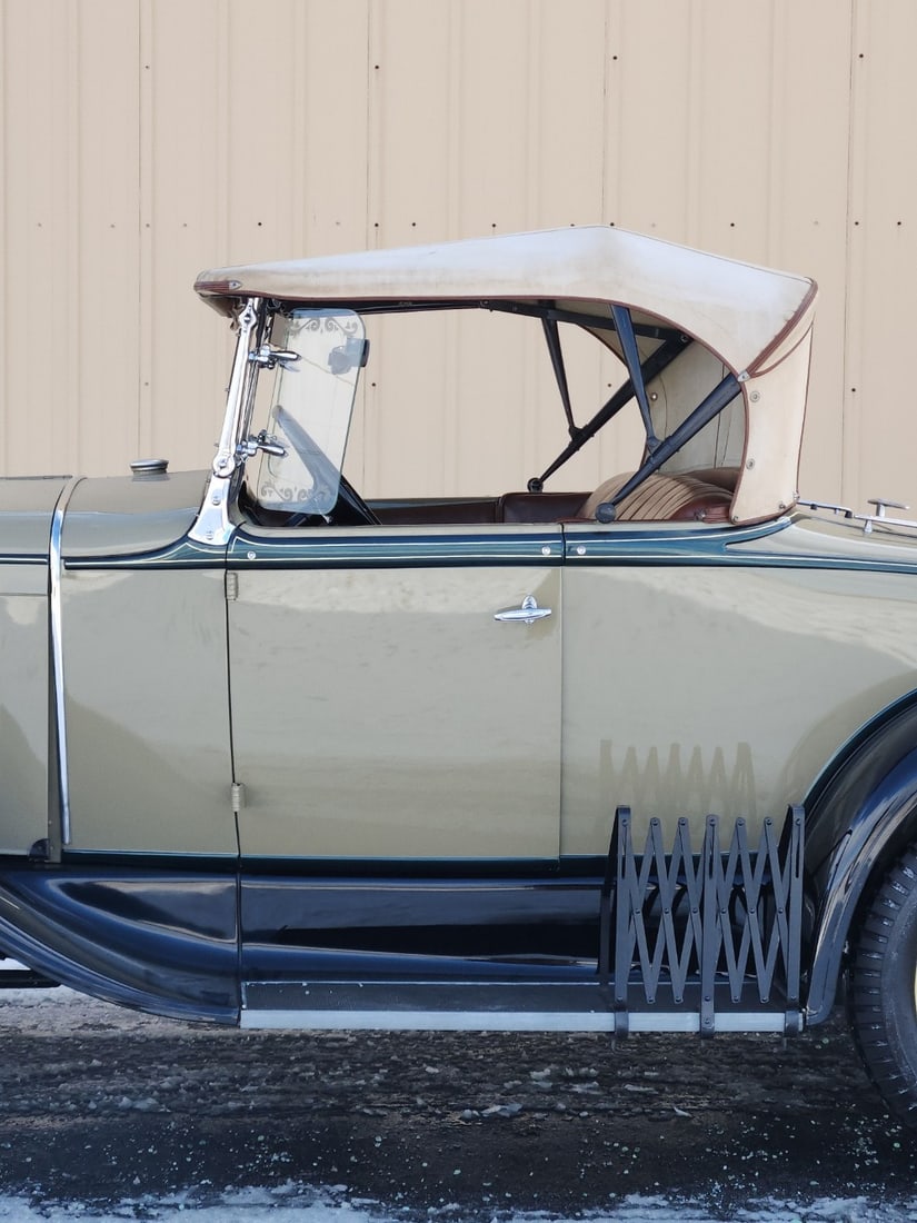 1930 Ford Model A Roadster - 6