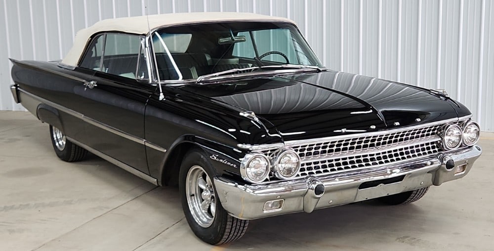 1961 Ford Galaxie Sunliner Convertible: 352 Cubic Inch V8 Gasoline Engine Cruise-O-Matic Automatic Transmission Odometer Reads 65369 Miles Runs And Drives Electric Convertible Top Works Title (IN) VIN-? 1A55X134901 MILEAGE EXEMPT REDUCED ON