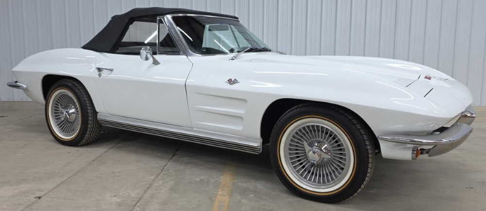 1964 Chevrolet Corvette Convertible: 327 CU IN SBC V8, Manual Transmission Power Steering Color: White Power Brakes Hard Top And Soft Top Included Original Motor Included. Odometer 31229 VIN 40867S103137 REDUCED ONLINE BUYER'S PREMIUM OF
