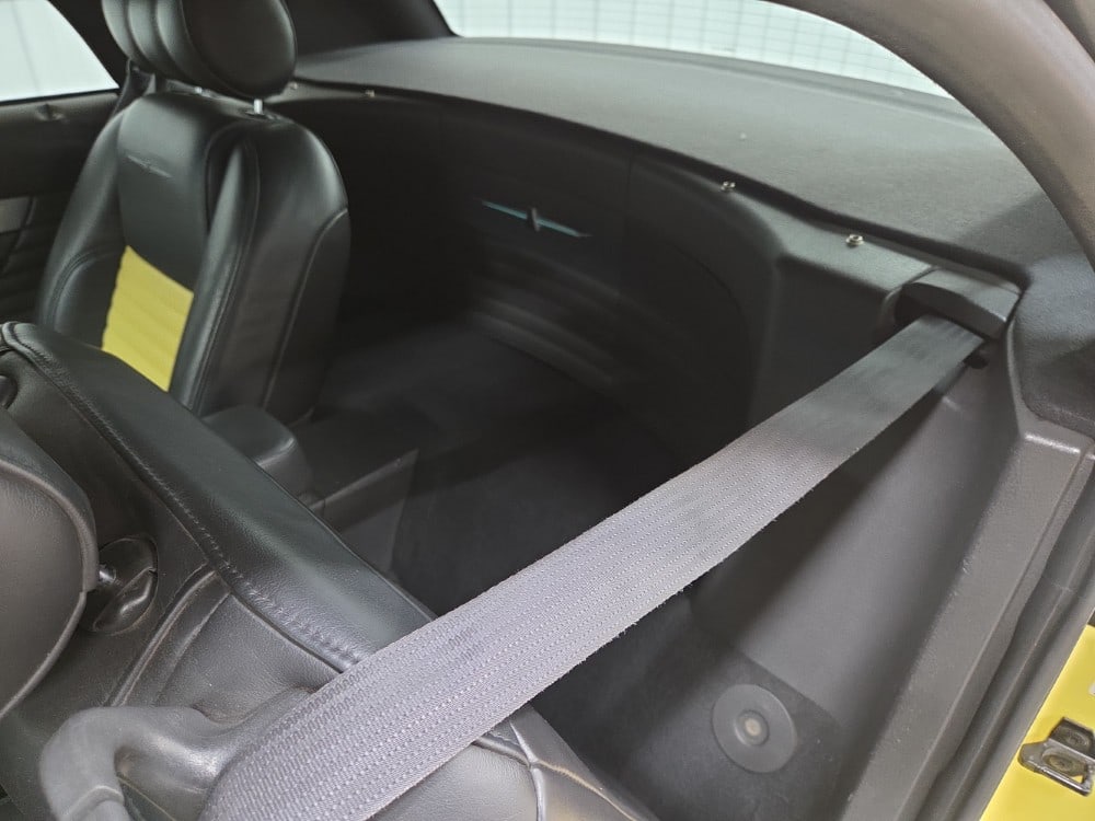 2002 Ford Thunderbird - 17