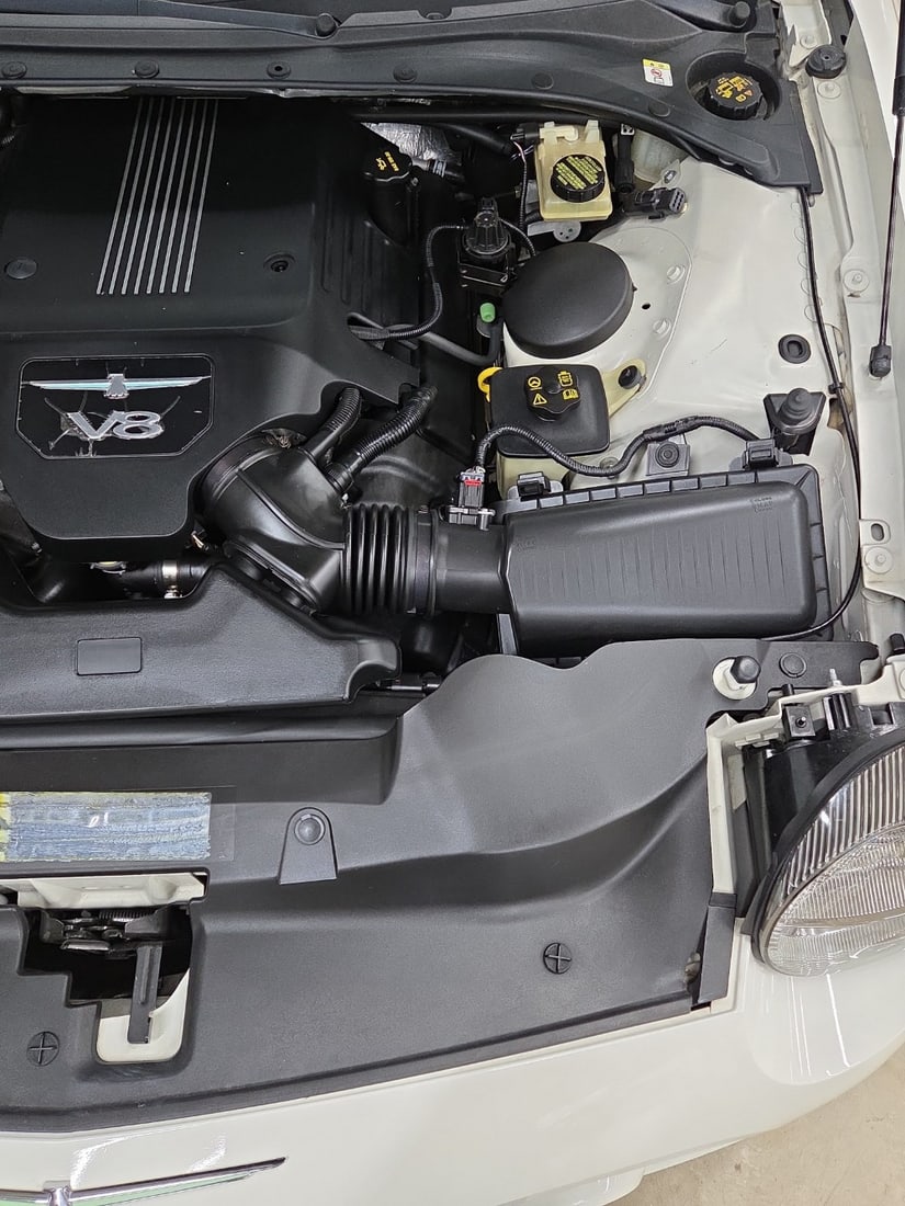 2003 Ford Thunderbird - 10