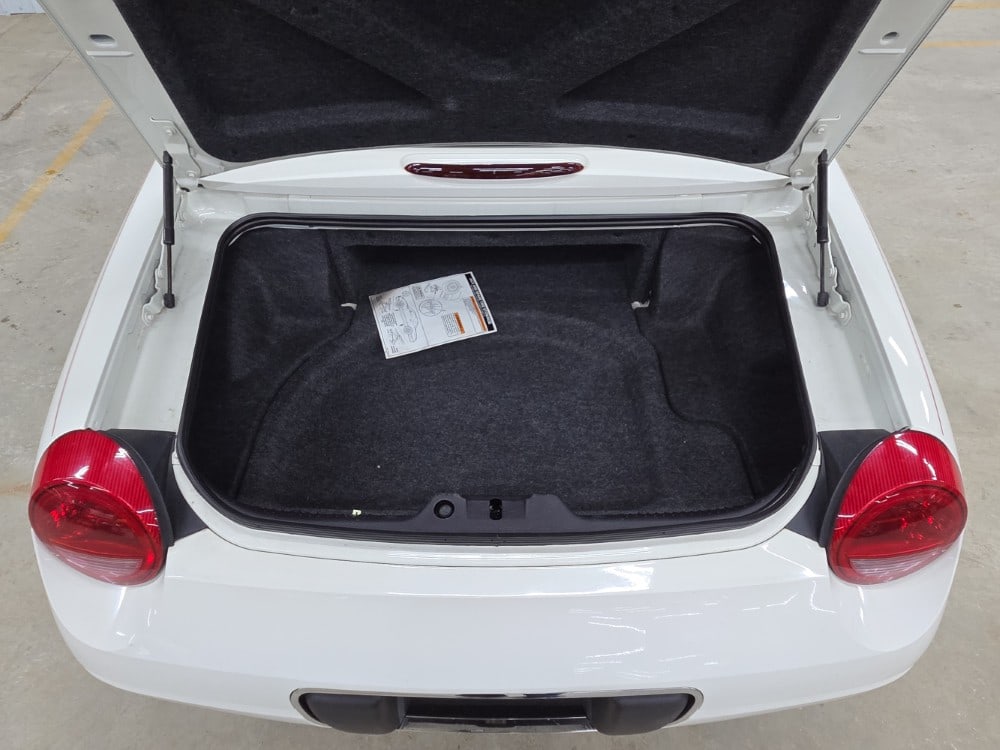 2003 Ford Thunderbird - 20