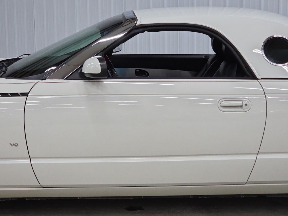 2003 Ford Thunderbird - 4
