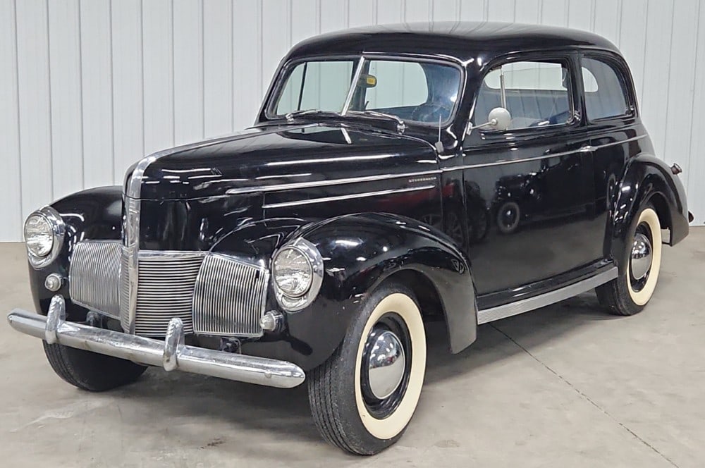 1940 Studebaker Champion Club Sedan (1 of 20)