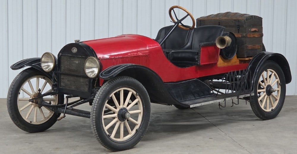 1916 Metz 25 Runabout: Sells with No Reserve! From the Heartland Collector Car Collection Inline 4 Cylinder Engine Friction Drive Transmission Chain Drive To Rear Axle Fairbanks Magneto Electric Start, Starter Not Turning C