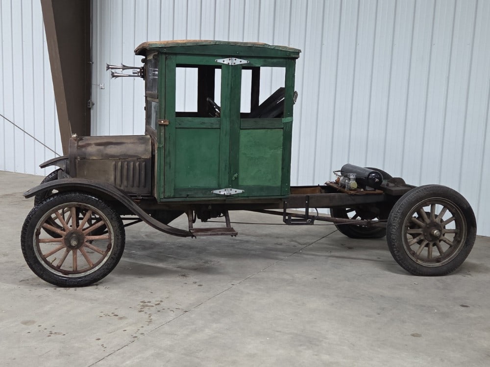 1927 Ford Model TT Pickup - 2