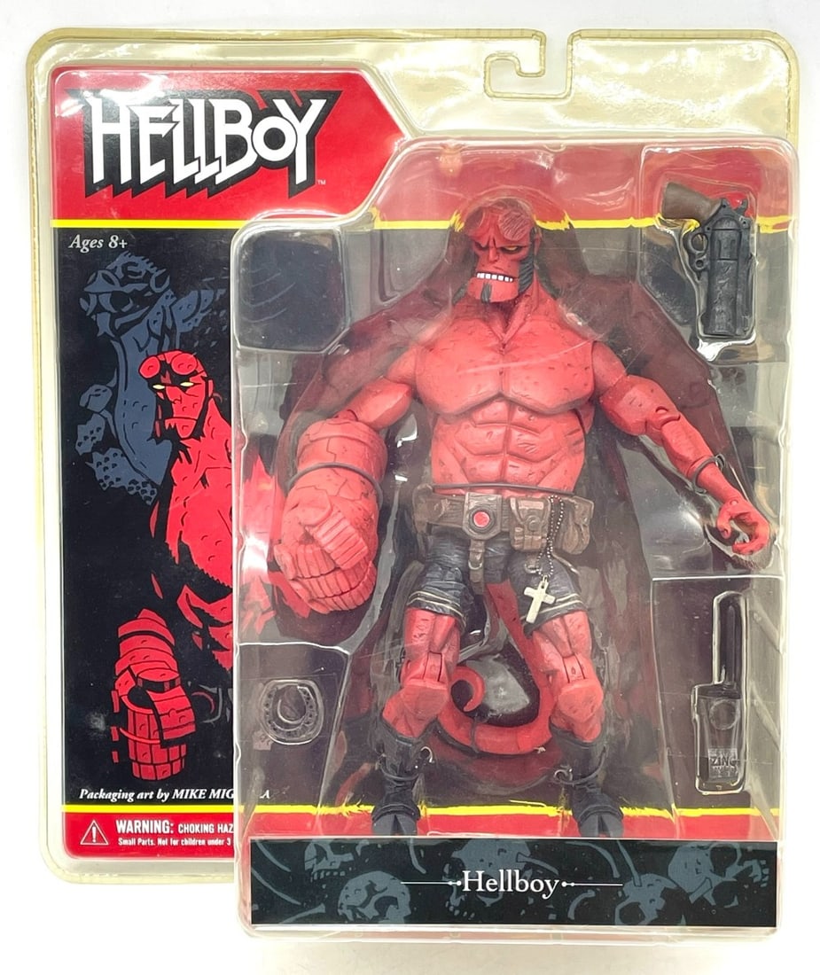 2005 Mezco Toys Hellboy Action Figure (1 of 8)