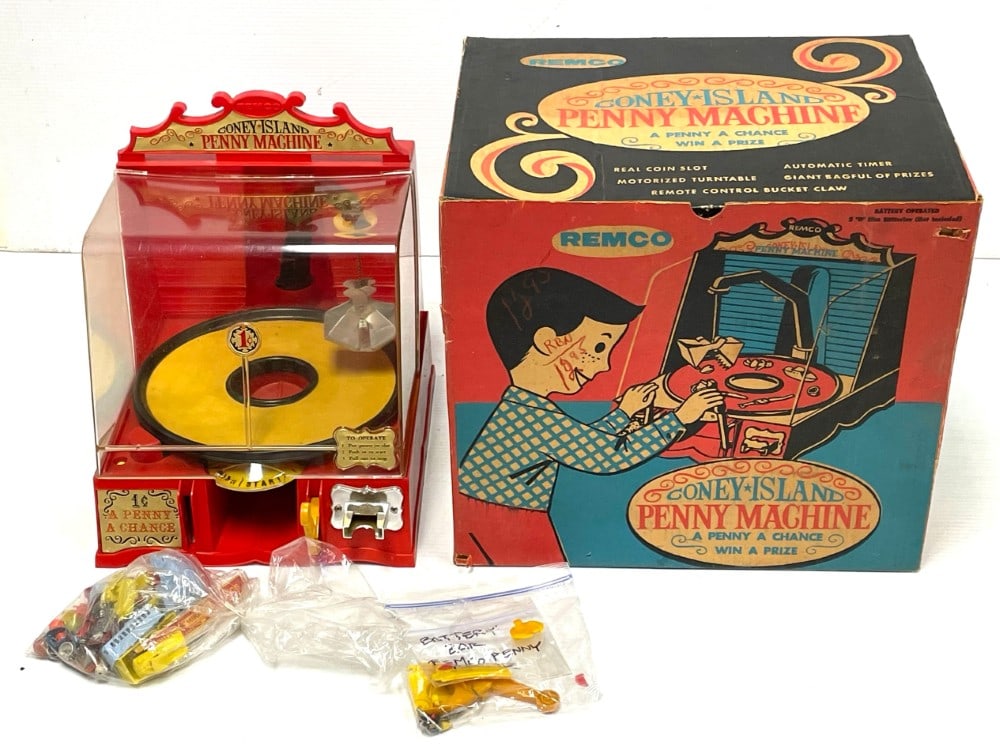 Vintage Coney Island Penny Machine (1 of 10)