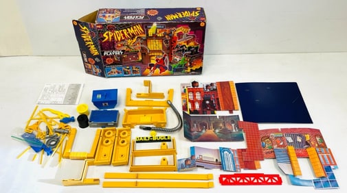 Marvel Toy Biz Spider-Man Daily Bugle Action Play set