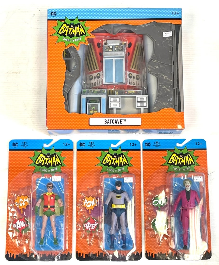 (4) 2021 DC Batman Classic TV Series Figures (1 of 6)