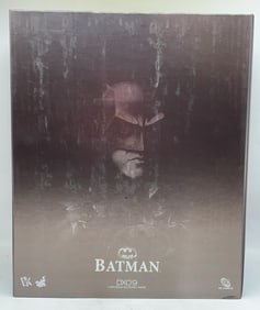 2012 DX Hot Toys Batman DXO9 Figure