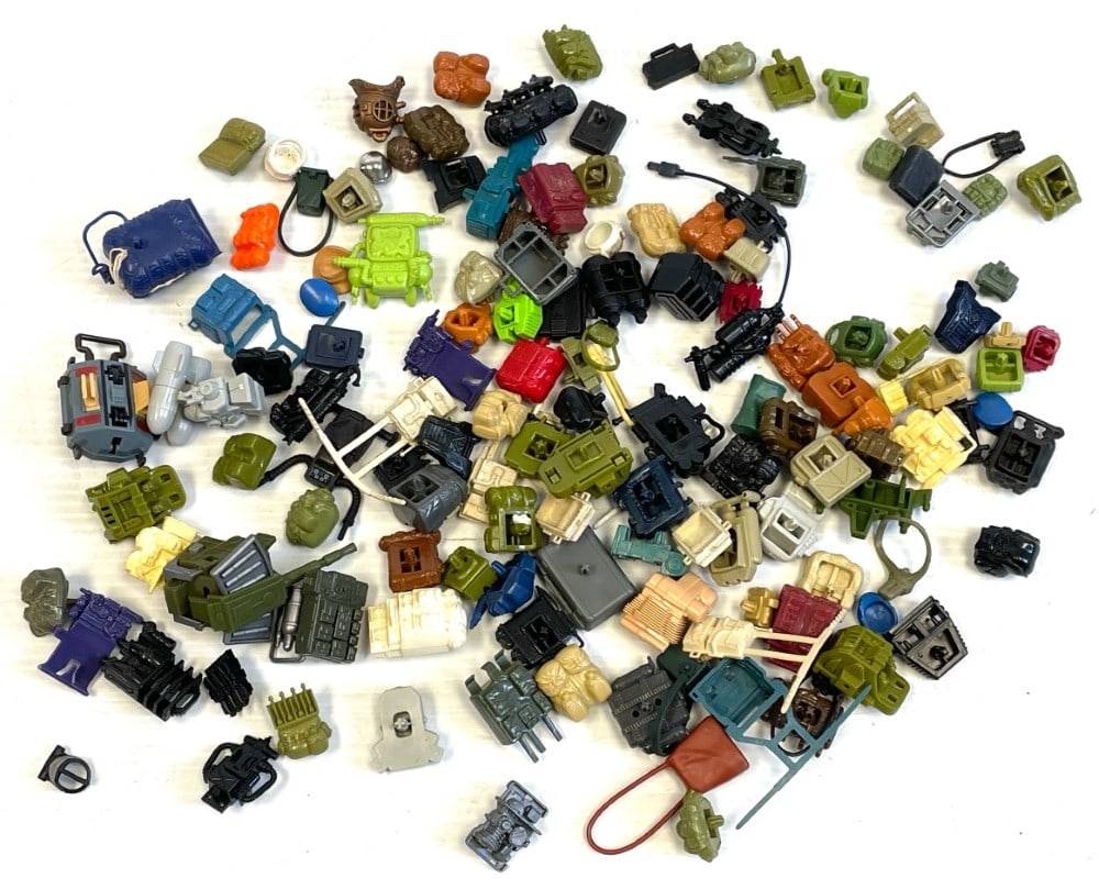 G.I. Joe Backpack and Helmets Accessories (1 of 7)