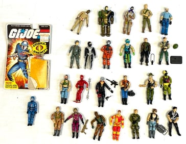 (25) G.I. Joe 8? Action Figures and Accessories