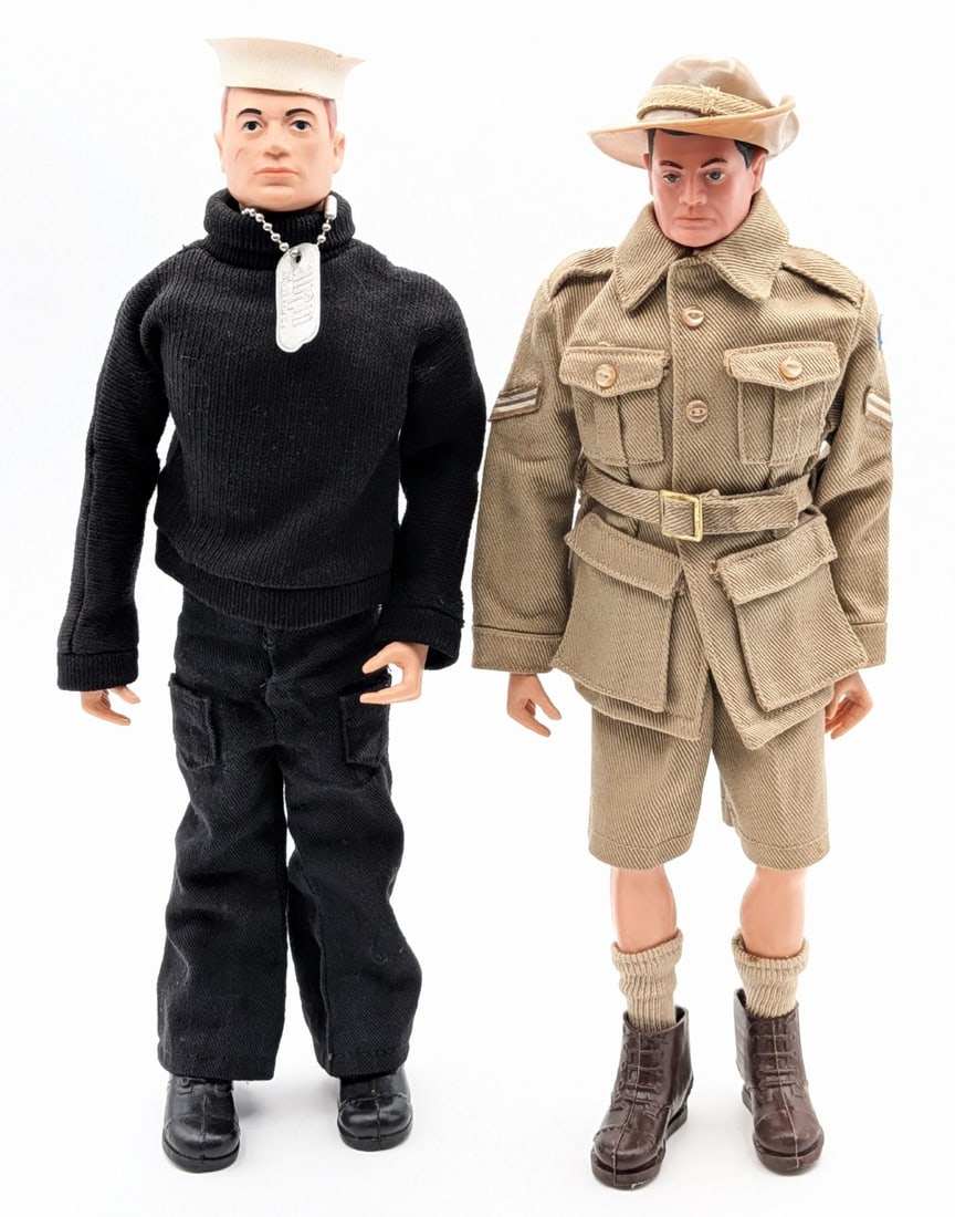 Vintage Hasbro GI Joe Australian Jungle Fighter and Aquanaut Scuba Diver: Vintage Hasbro GI Joe Australian Jungle Fighter and Aquanaut Scuba Diver figures. The figures are missing accessories, have stress cracks, and show light wear from play and age.