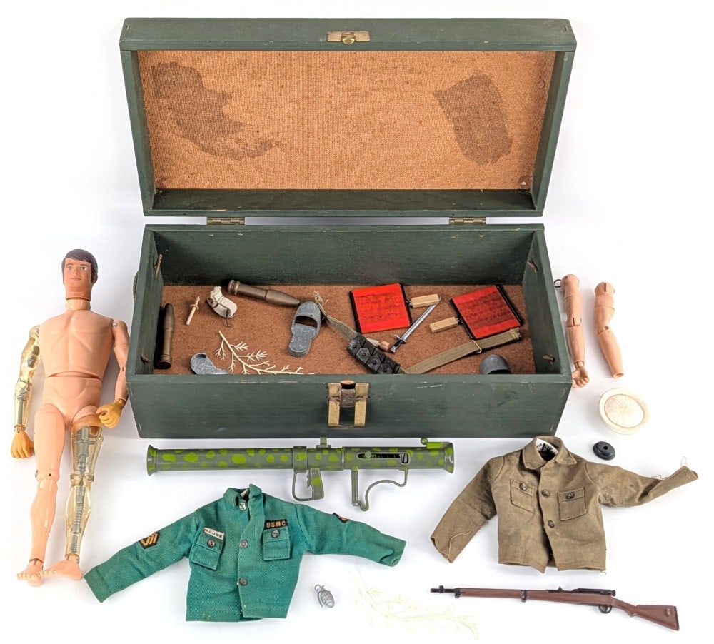 Vintage Hasbro GI Joe Atomic Man Figure w/ Footlocker (1 of 12)