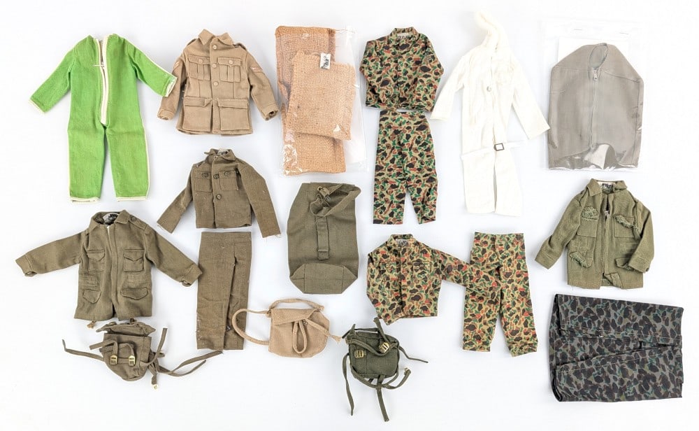 Vintage Hasbro GI Joe Outfits & Accessories (1 of 8)