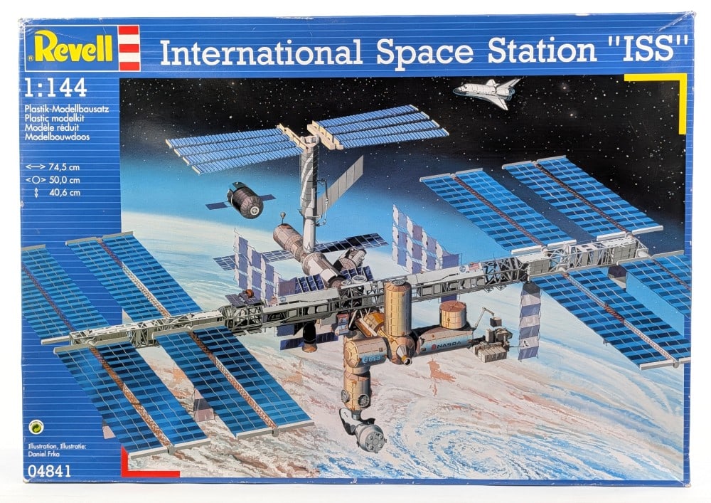 1/144 Scale Revell International Space Station "ISS" Model Kit - Sealed (1 of 4)