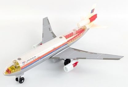 Vintage Battery Operated Douglas DC-10 United Airlines Toy Plane