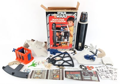 Vintage 1978 Kenner Star Wars Death Star Space Station Set